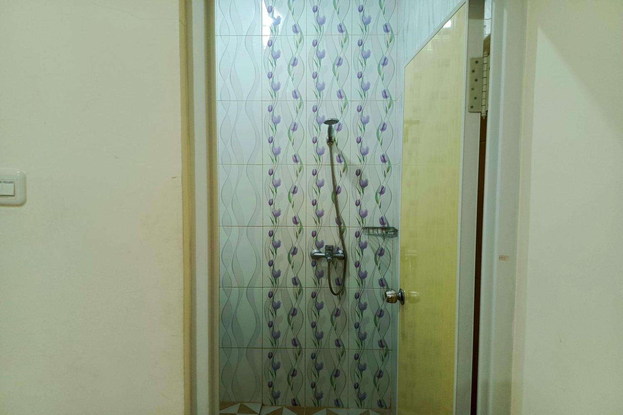 Adisa Homestay Маланг Экстерьер фото