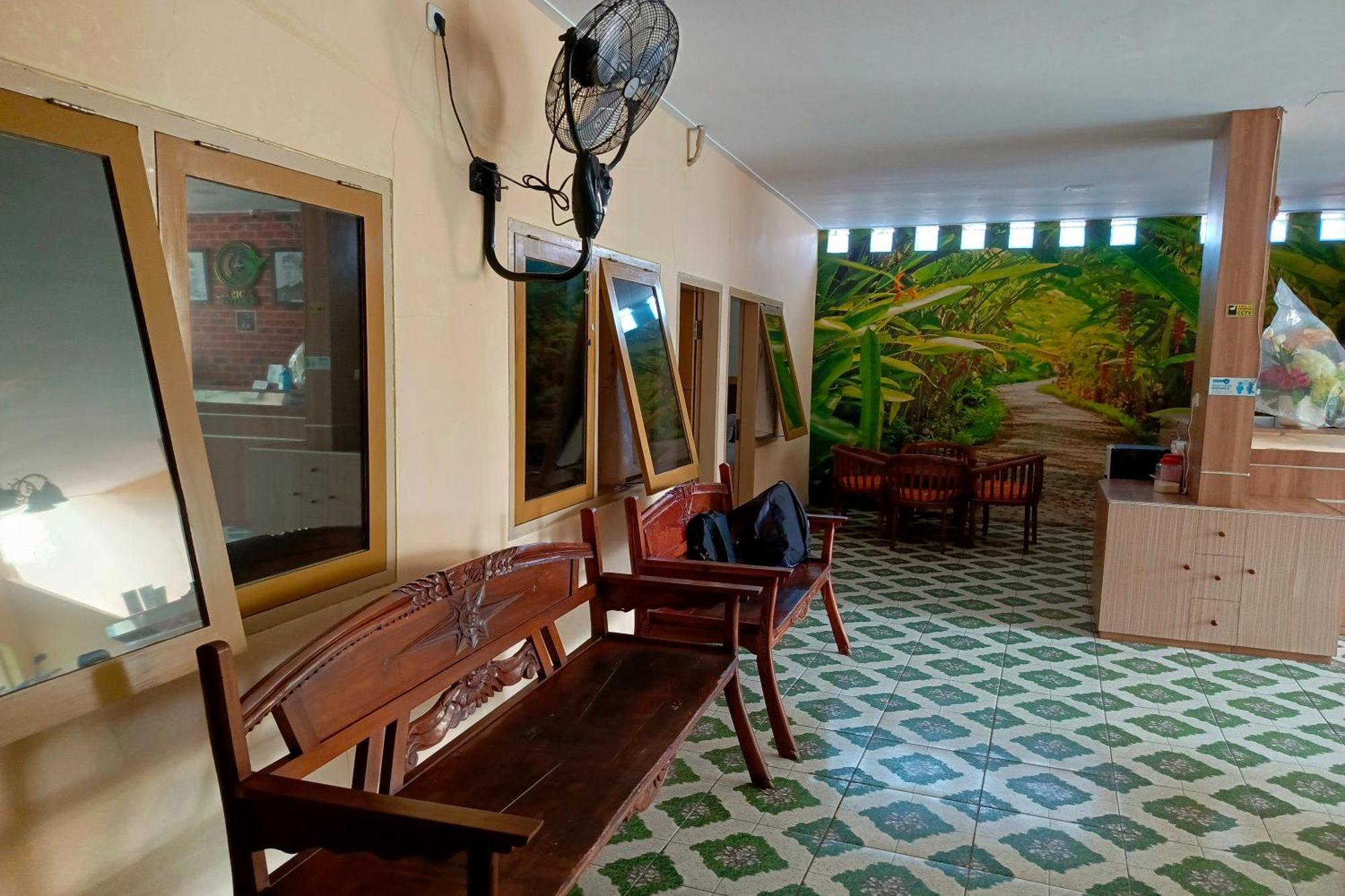 Adisa Homestay Маланг Экстерьер фото