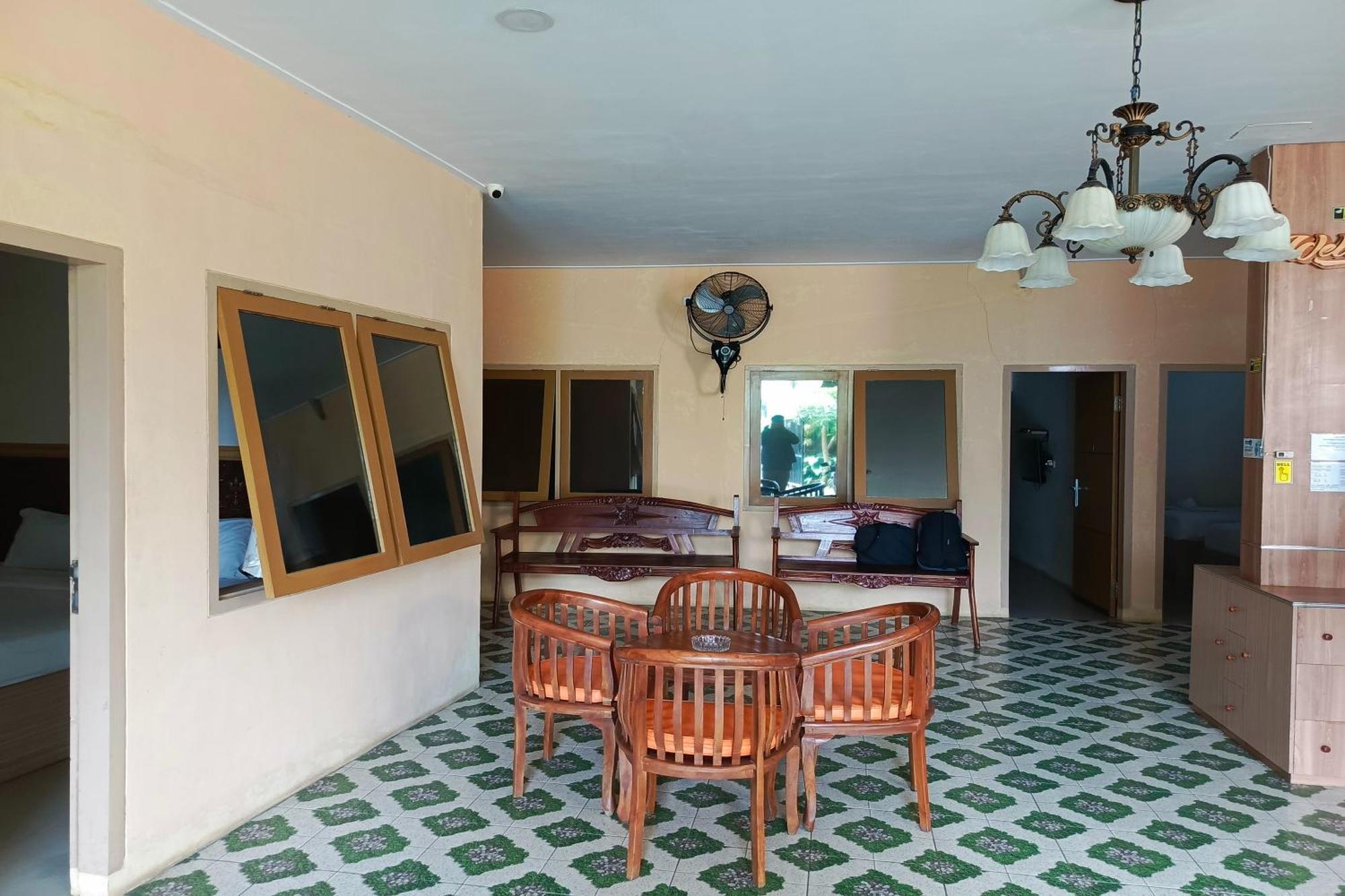 Adisa Homestay Маланг Экстерьер фото